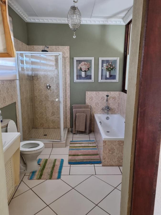 @Home Guest House Zeerust Экстерьер фото
