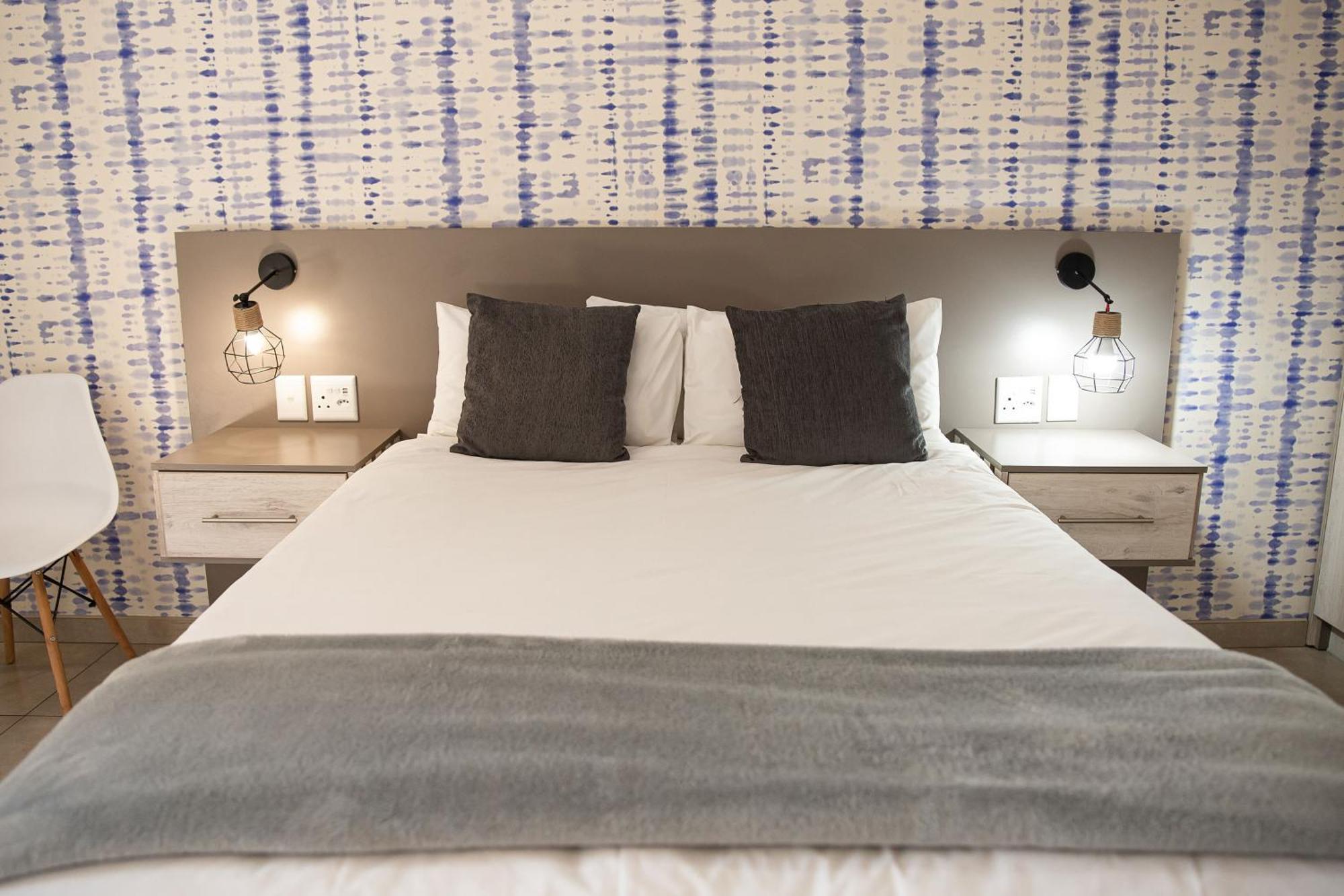 @Home Guest House Zeerust Экстерьер фото